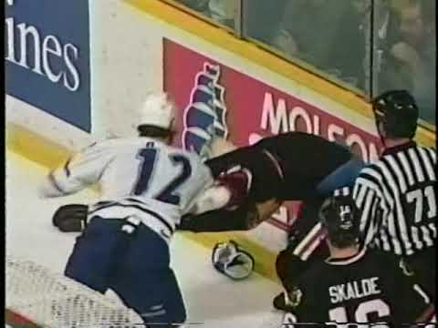 Jim Cummins vs Kris King (CBC Feed) - Jan 10, 1998