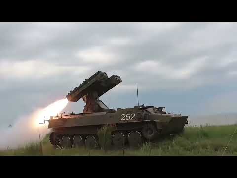 Der 9K35 Strela-10 ist ein sowjetisches mobiles, luftgestütztes Flugabwehrsystem,