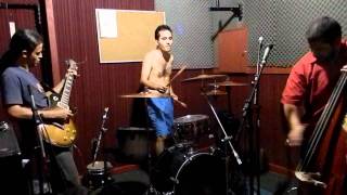Download lagu Stray Cats Cover - Coverama 2012 - Be Bop A Lula.mp4 mp3