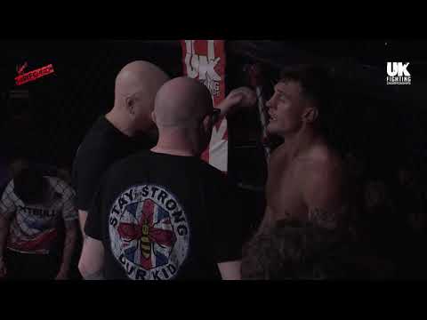 Lewis Loynes vs Mitch Wood - UKFC 18