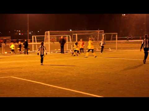 (2012-11-15) FSV Lok Dresden (D-Juniorinnen) vs. 1.FFC Fortuna Dresden-Rähnitz (D-Juniorinnen)