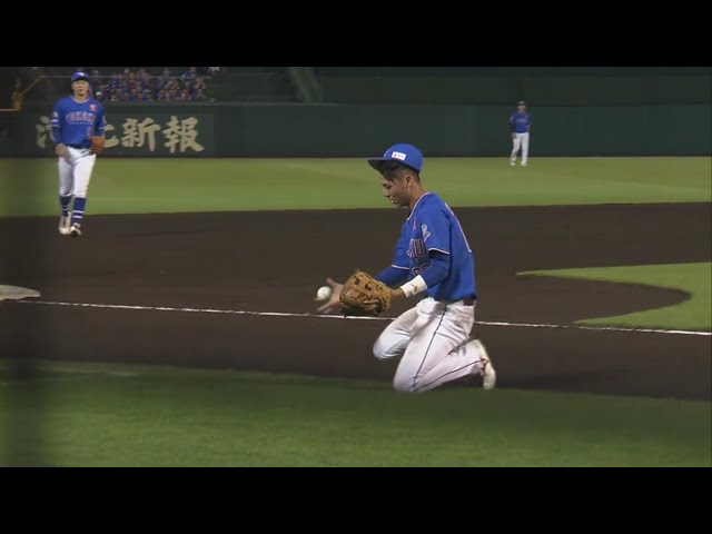 【7回表】途中出場でいきなり魅せた‼ イーグルス・村林 浅いフライをダイビングキャッチ‼ 2019/7/19 E-H