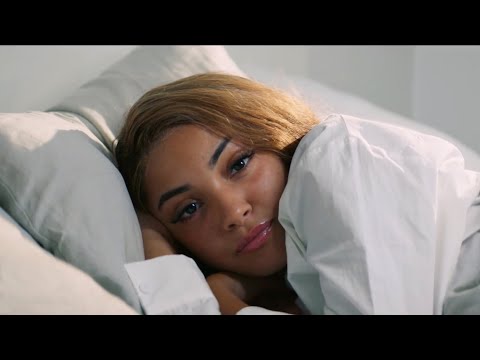 Wejdene - Je t’aime de ouf (Clip Officiel)