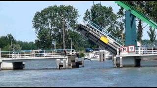 preview picture of video 'Netherlands Sailing through canal Noord-Holland Varen door Spijkerboor Noord-Hollands kanaal'