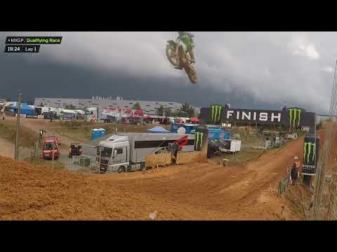 Febvre from the lead to the ground in MXGP Qualifying Race #MXGPPortugal