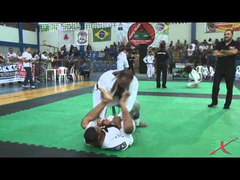 BRASILEIRO REGIÃO SUDESTE 2013 - Giusley Santos x Geovani Mariano by X-COMBAT