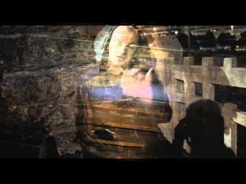 Estrela NLS Feat. Unik C - Farto dessa vida VideoClip Oficial 2012