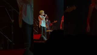 Shelby Lynne &quot;Gotta Get Back&quot; live at The Ryman Nashville.