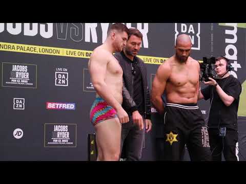 THE ROMFORD BULL JOHNNY FISHER GETS THE CROWD GOING AT THE JACOBS RYDER UNDERCARD WEIGH IN
