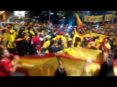 "Banderazo lobo sur pereira..." Barra: Lobo Sur • Club: Pereira • País: Colombia