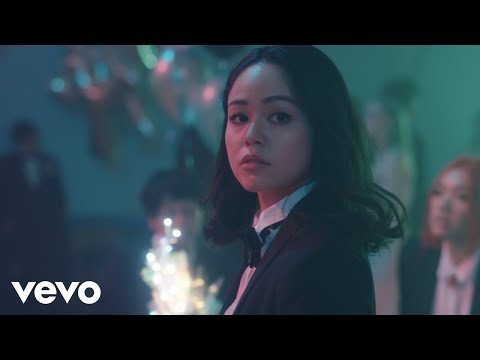 Japanese Breakfast - Boyish (Official Video)