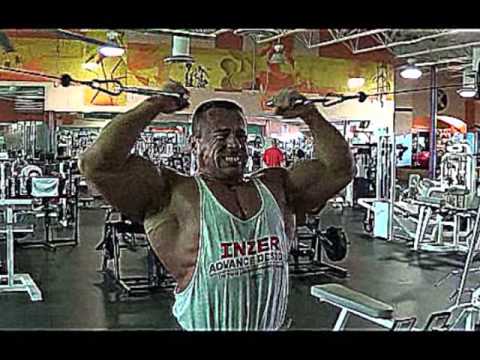 Zdenek Voprada - trailer na trenink BICEPS a TRICEPS