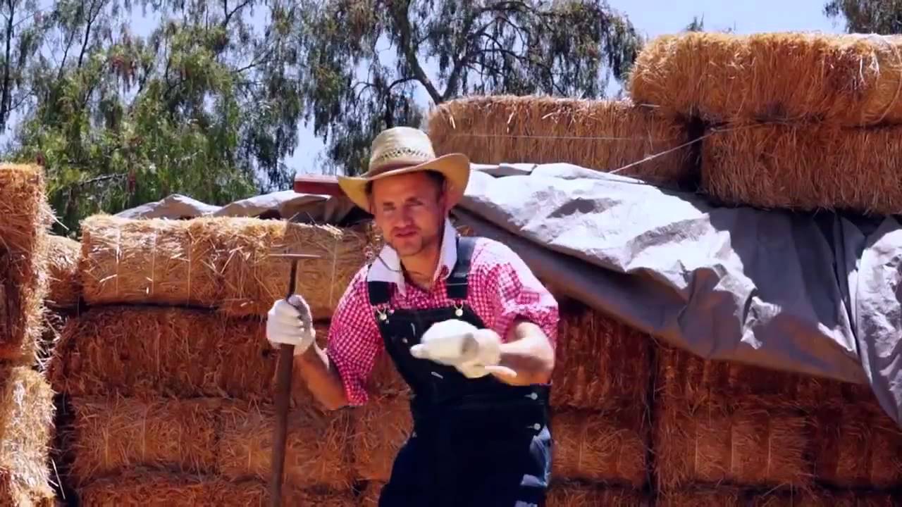 Three Loco ft. Diplo, ft. Goofball Rappers - We Are Farmers