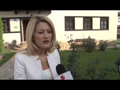 Lajme - Urimi i Mimoza Kusari-Lilës për Kurban Bajram