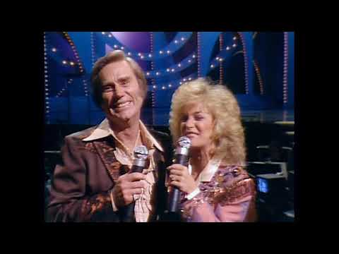 Barbara Mandrell and George Jones : I Was Country,  When Country Wasn't Cool (Live)
