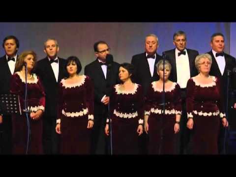 RASPEANI STRUMICHANI - Karanfilo fil filo mome  (LIVE) god. konc. 11.12.2015