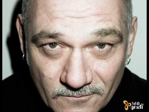 dj ralf live @ Prestige 03-12-04 disco inizio serata(con vocal)