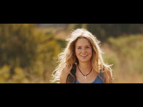 Perefilmi MIA JA VALGE LÕVI treiler.