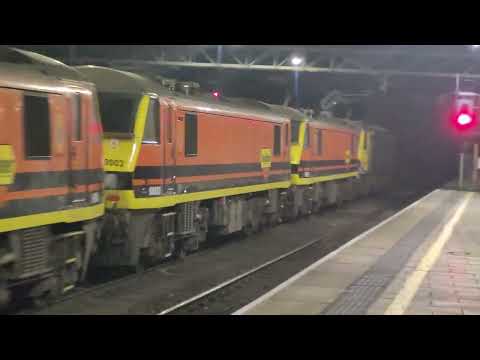 4S88 Felixstowe FLT Coatbridge FLT 90045, 90012, 90003 & 90009 being "Evergreen 🌏" through Stafford