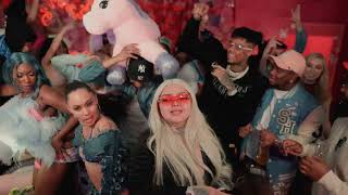 Musik-Video-Miniaturansicht zu Barbie (Remix) Songtext von JaidynAlexis & Blueface