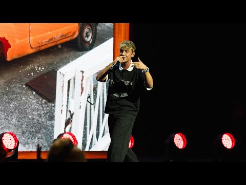 Mads Christian Overrasker Fans til Familien Münster med HELT særlig sang!︱Simba Prisen 2024