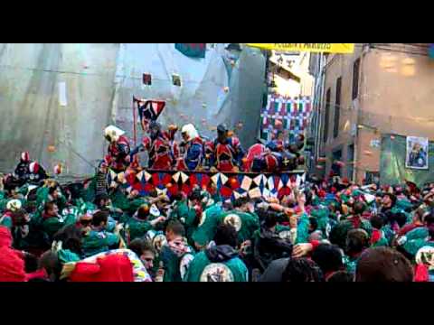 Carnevale di Ivrea 2011 - I tuchini del borghetto - Video 1