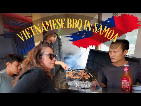 Trying road side Vietnamese BBQ in Samoa 🇼🇸