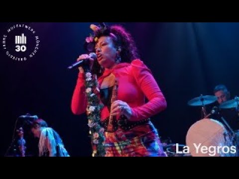 La Yegros - Chicha Roja &Trocitos de Madera live at 30 Jahre Muffatwerk