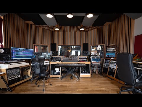 EPIC NASHVILLE BARN STUDIO | 2025 Peter Keys (studio tour)
