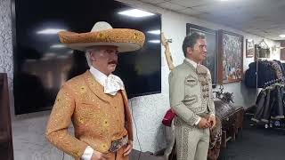 Rancho Los Tres Potrillos, La Tienda Vaquera más Grande de México y el Restaurant de Vicente Fdez.