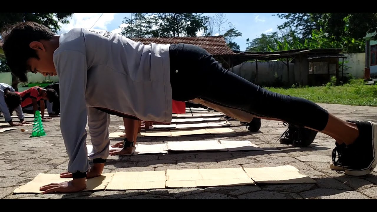 Video Praktik Pembelajaran  Latihan Kekuatan Push up dan Sit up