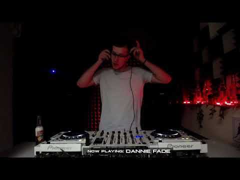 Dannie Fade / 2020-02-29