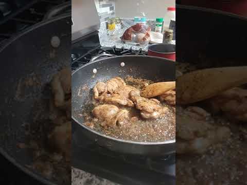 Let's Cook Philly Steak Chicken Dish // Philly Chicken Cheesesteak Sandwich Recipe !