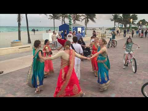 Harinama Sankirtana, Hollywood beach (December 18-19, 2021)