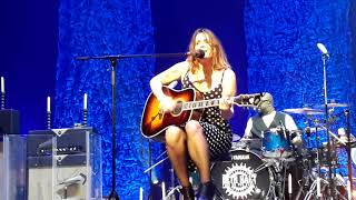 Beth Hart &quot;Is That Too Much To Ask&quot; Live Paris 2018