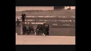 preview picture of video 'CF Valadares - Juvenis 2009/10'