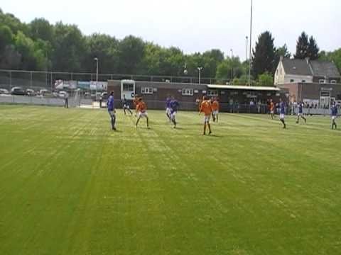 Doelpunt van Joey Niesters Chevremont - KVC Oranje 0-3