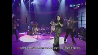 Download lagu Rita Sugiarto - Tersisih @trans7 ©05.03.2013 mp3