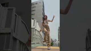 【パンチラ】ダンスうまっ