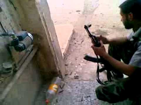 اشتباكات بين كتيبة أحفاد عائشة أحرار شعيطات وقوات النظام في مدينة دير الزور