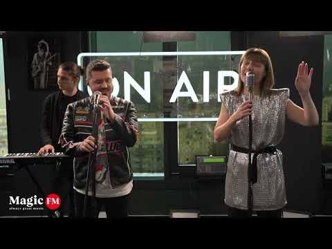 Alexandra Ungureanu şi Paul Ananie - Colind la Radioul lui Moş Crăciun
