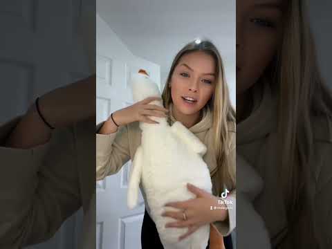 Magy Pliušinė žąsis pagalvė, ilgis 90 cm. video