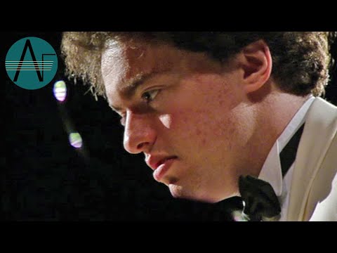 Evgeny Kissin: Modest Mussorgski - The Gnome (with Promenade)