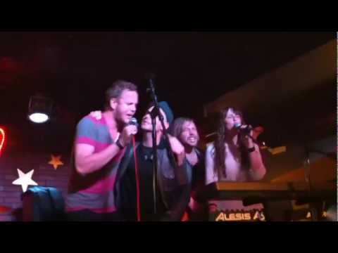 Imagine Dragons Live at Bottom of the Hill 03/29/2011