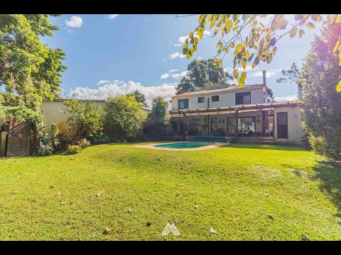 Video de YouTube - Casa en Venta de 5 dormitorios con Piscina, Parrillero y Jardín en Carrasco Norte, Montevideo