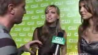 CW Source Exclusive : Katie Cassidy & Lauren Cohan