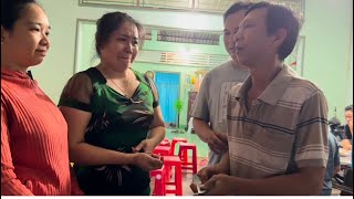 Xin Cảm Ơn Tấm Lòng Của Cô ‘HỒNG’ Ở Mỹ Đã Lan Tỏa Giúp Đỡ Cho Gia Đình Ẩm Thực Mái Lá