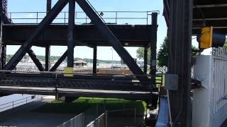 preview picture of video 'Rock Island Swing Bridge'