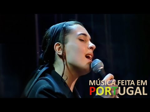 Madredeus (Barcelona 1993) - o pastor . a cantiga do campo . o navio . a vaca de fogo (letra)