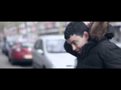 MO$HEB feat. Kraaitje - Waar De Maan Niet Schijnt